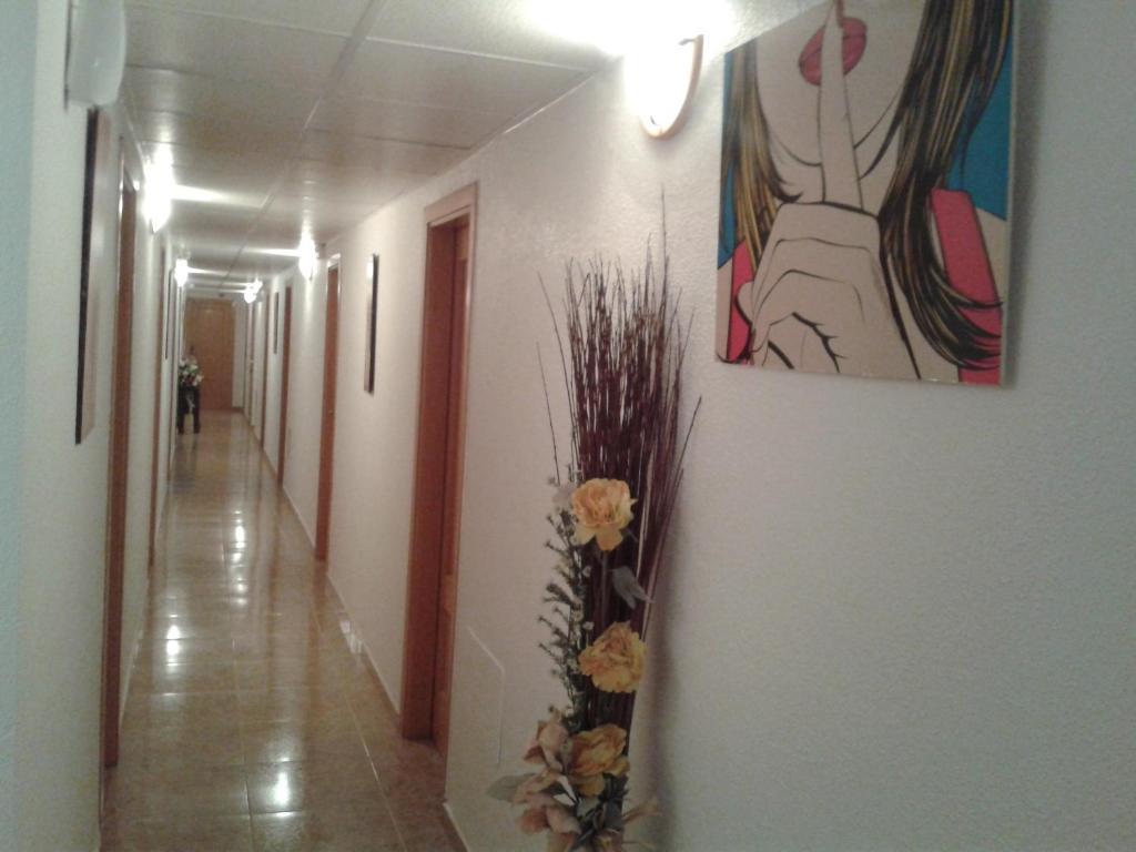 Hostal Arneva Orihuela Buitenkant foto